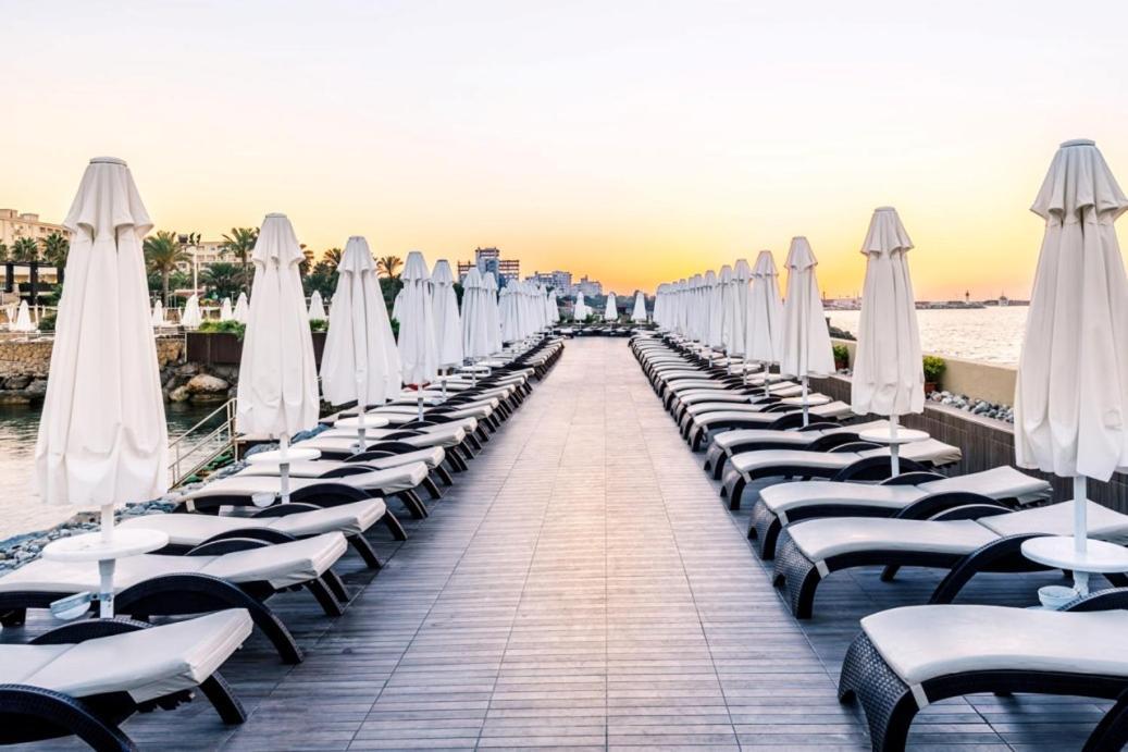 Vuni Palace Premium Hotel & Spa & Casino Beachfront Location ! Κερύνεια Εξωτερικό φωτογραφία