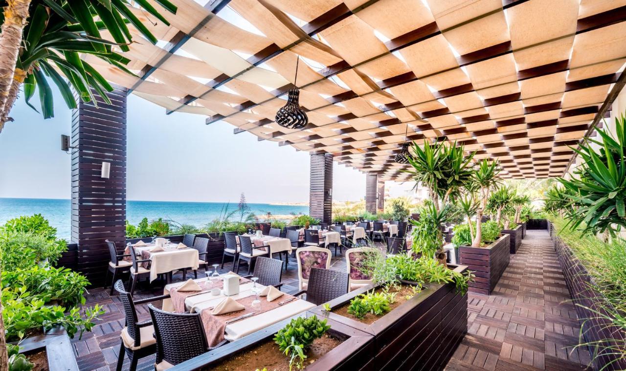 Vuni Palace Premium Hotel & Spa & Casino Beachfront Location ! Κερύνεια Εξωτερικό φωτογραφία